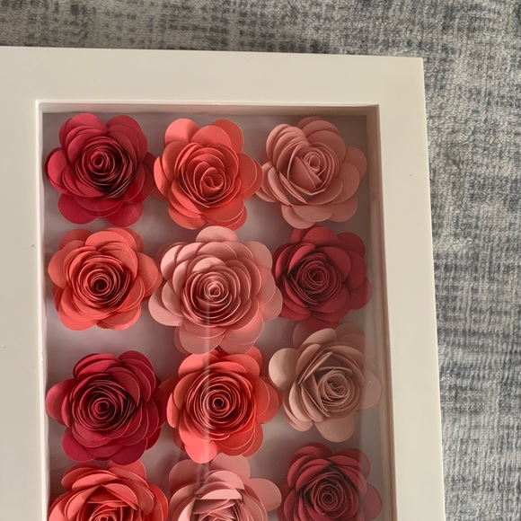 Roses shadow box - Picture 5 of 14